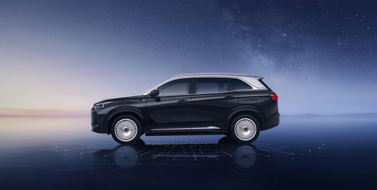 硬杠主流插混SUV，第三代蓝电E5 PLUS强敌本敌！